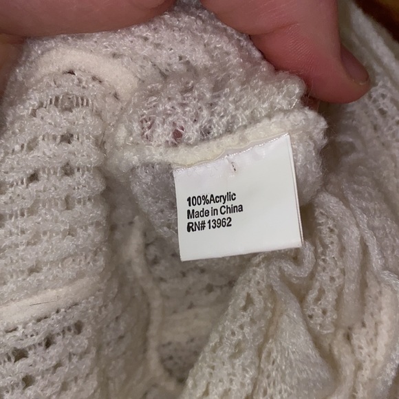 Ivory Infinity Scarf - Picture 4 of 4